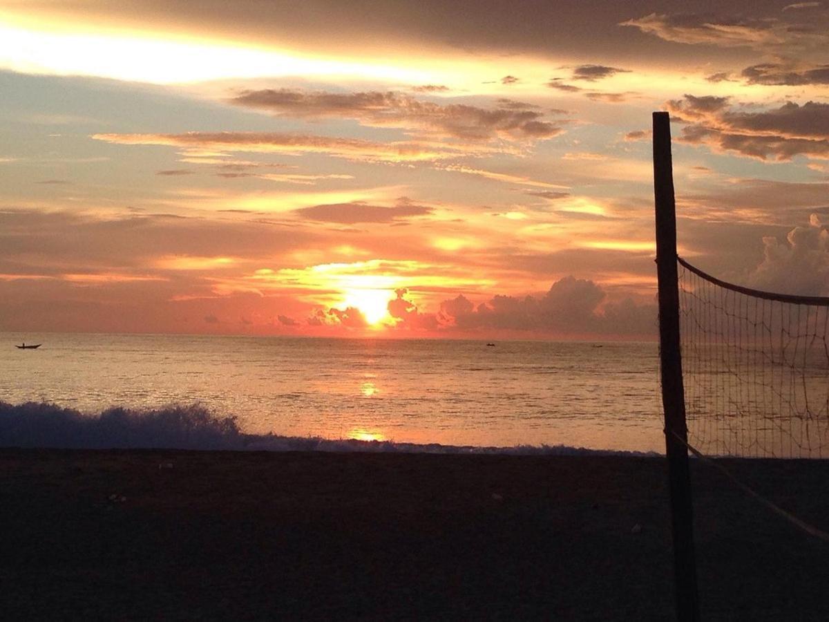 The Surf Access Guest House Arugam Bay Esterno foto